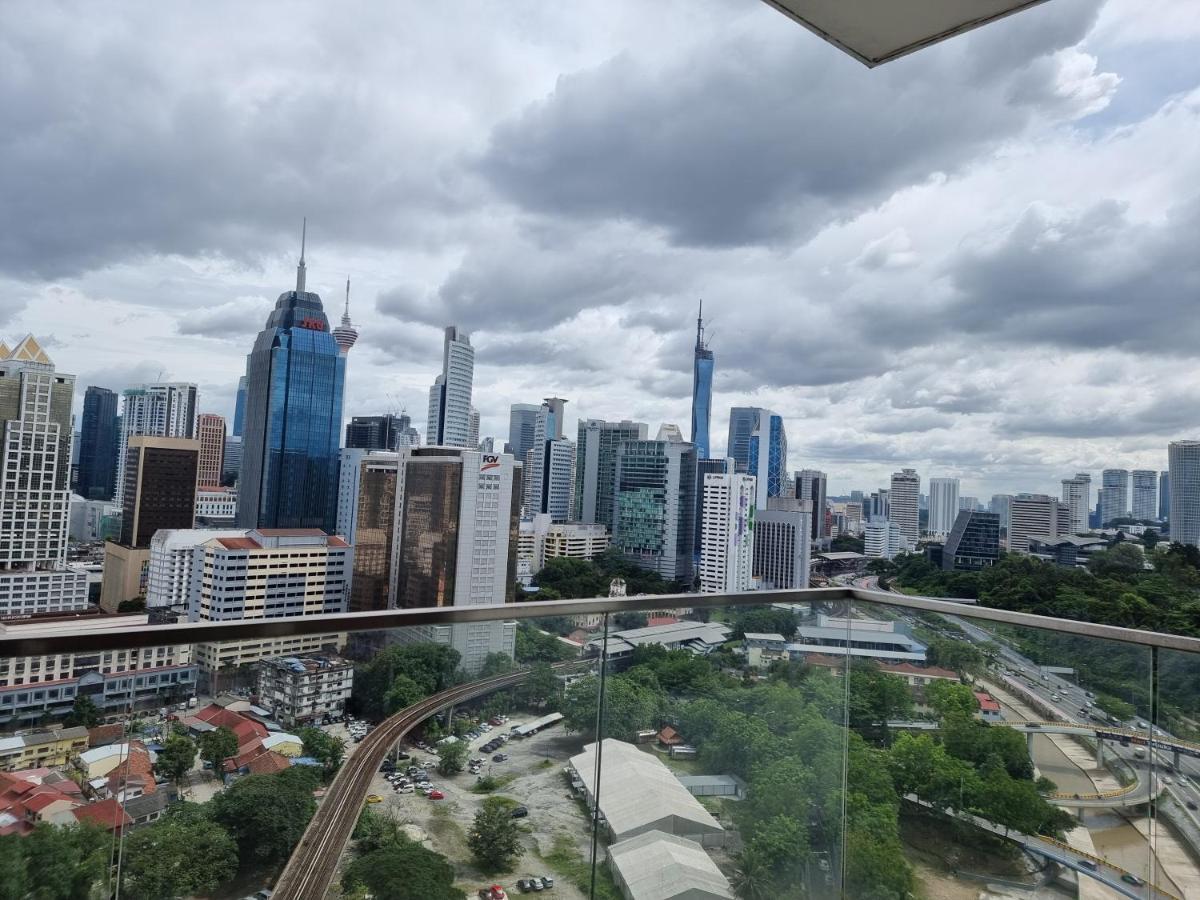 Wonderful Blue City View @Regalia Residence Kuala Lumpur Buitenkant foto