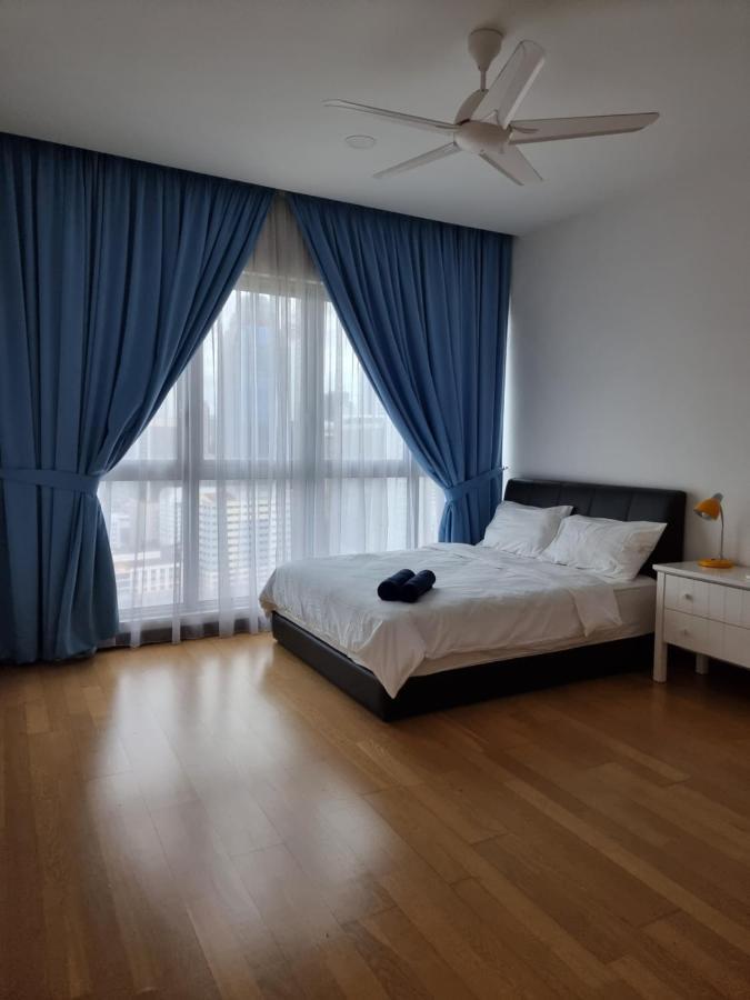 Wonderful Blue City View @Regalia Residence Kuala Lumpur Buitenkant foto